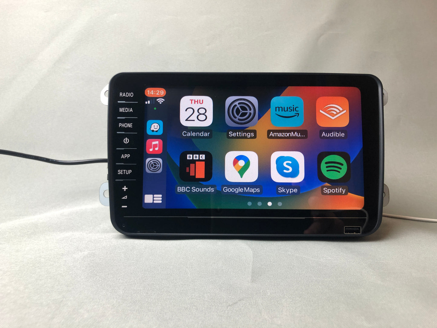 Volkswagen VW RCD 880 CarPlay et système de navigation automobile Android GPS multimédia