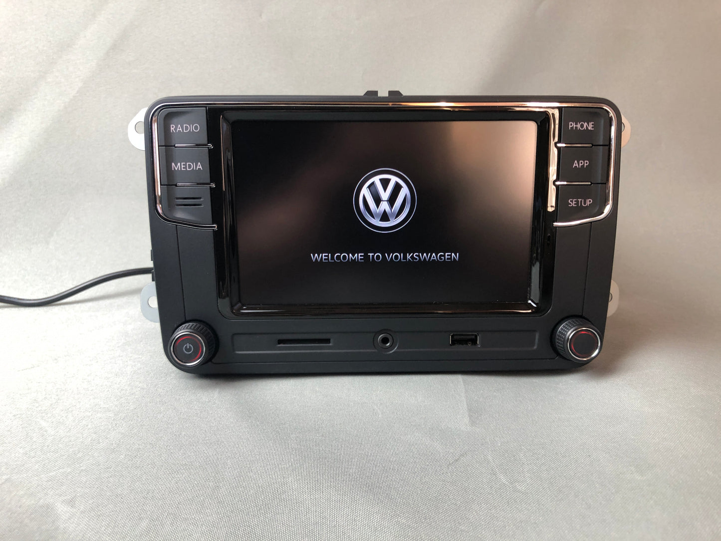 Volkswagen VW RCD 330 Système de navigation automobile CarPlay et Android Multimédia AUX GPS