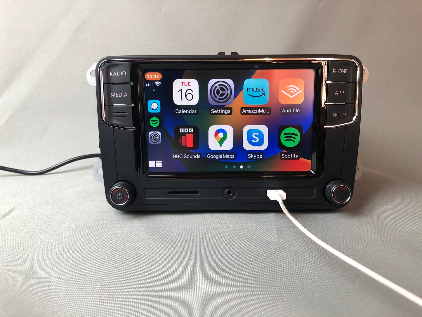 Volkswagen VW RCD 330 Système de navigation automobile CarPlay et Android Multimédia AUX GPS