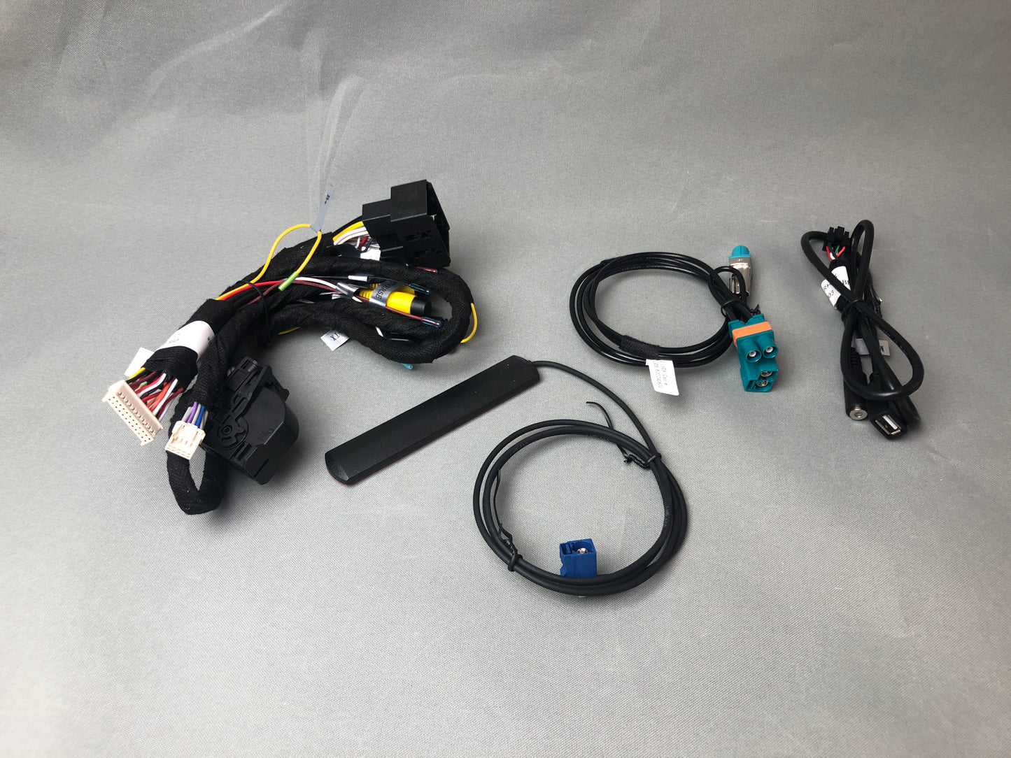 Boîtier multimédia Mercedes Benz NTG 6 MBUX Apple CarPlay Android Auto