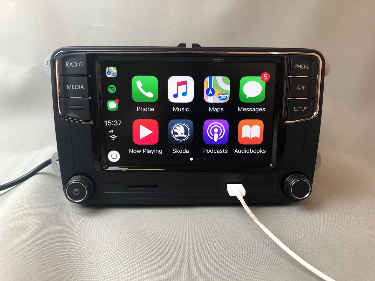 Skoda RCD 360 PRO CarPlay et Android Auto Système de navigation multimédia GPS
