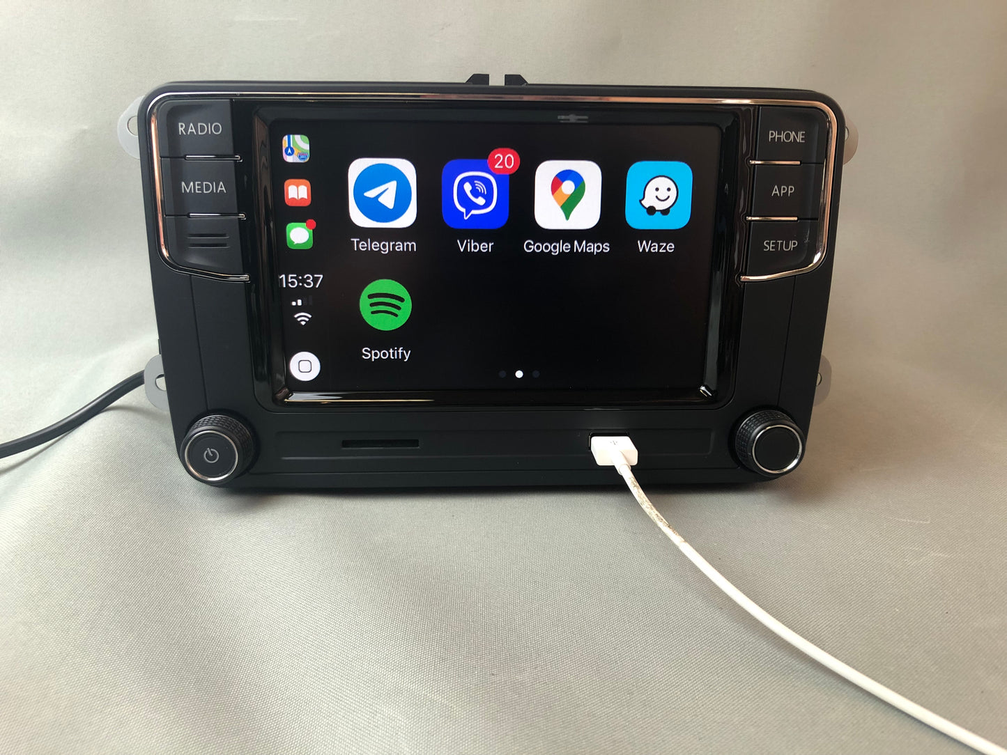 Skoda RCD 360 PRO CarPlay et Android Auto Système de navigation multimédia GPS