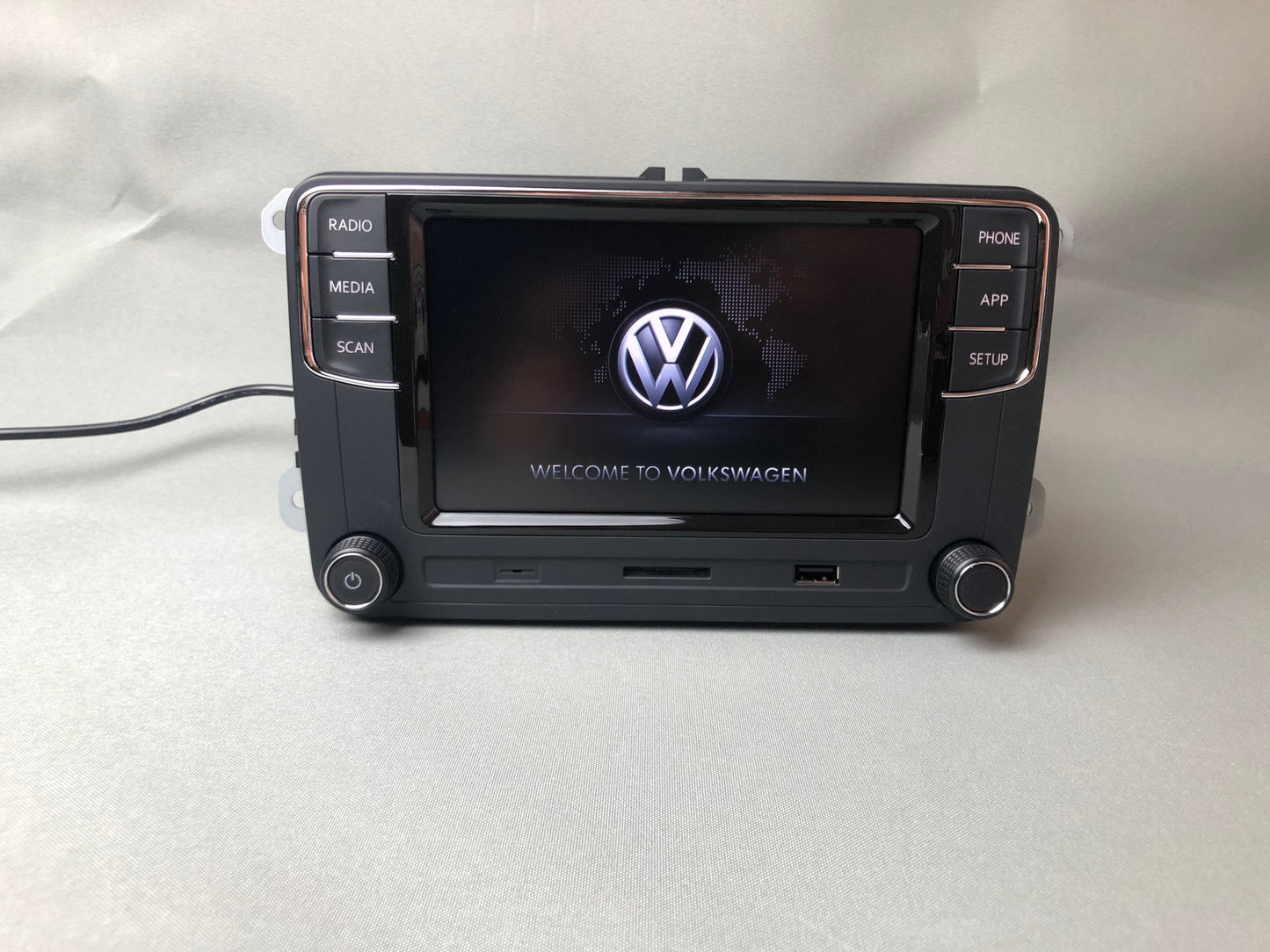 Volkswagen VW RCD 330G CarPlay et système de navigation de voiture Android GPS multimédia