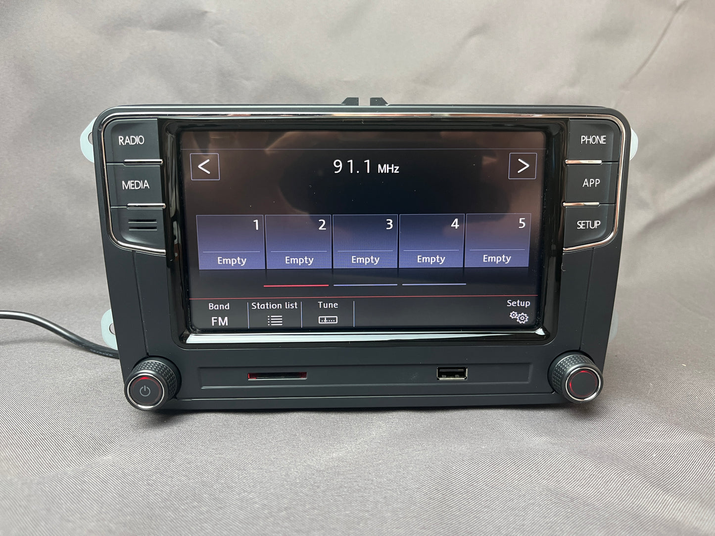 Volkswagen VW RCD 780 CarPlay and Android Car Navigation System Multimedia GPS