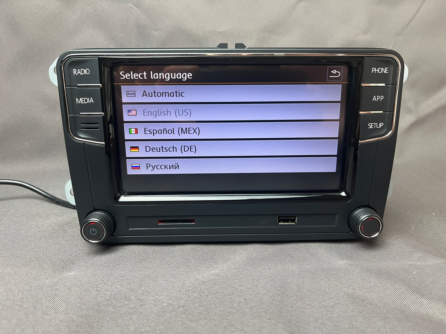 Volkswagen VW RCD 780 CarPlay and Android Car Navigation System Multimedia GPS