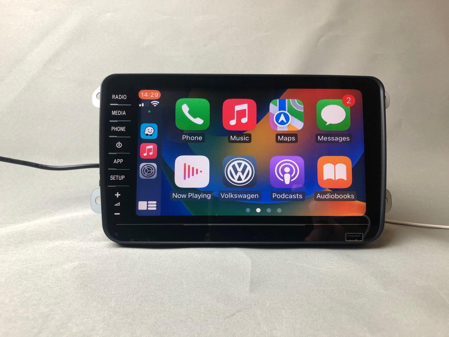 Volkswagen VW RCD 880 CarPlay and Android Car Navigation System Multimedia GPS