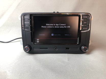 Volkswagen VW RCD 330 CarPlay und Android Autonavigationssystem Multimedia AUX GPS