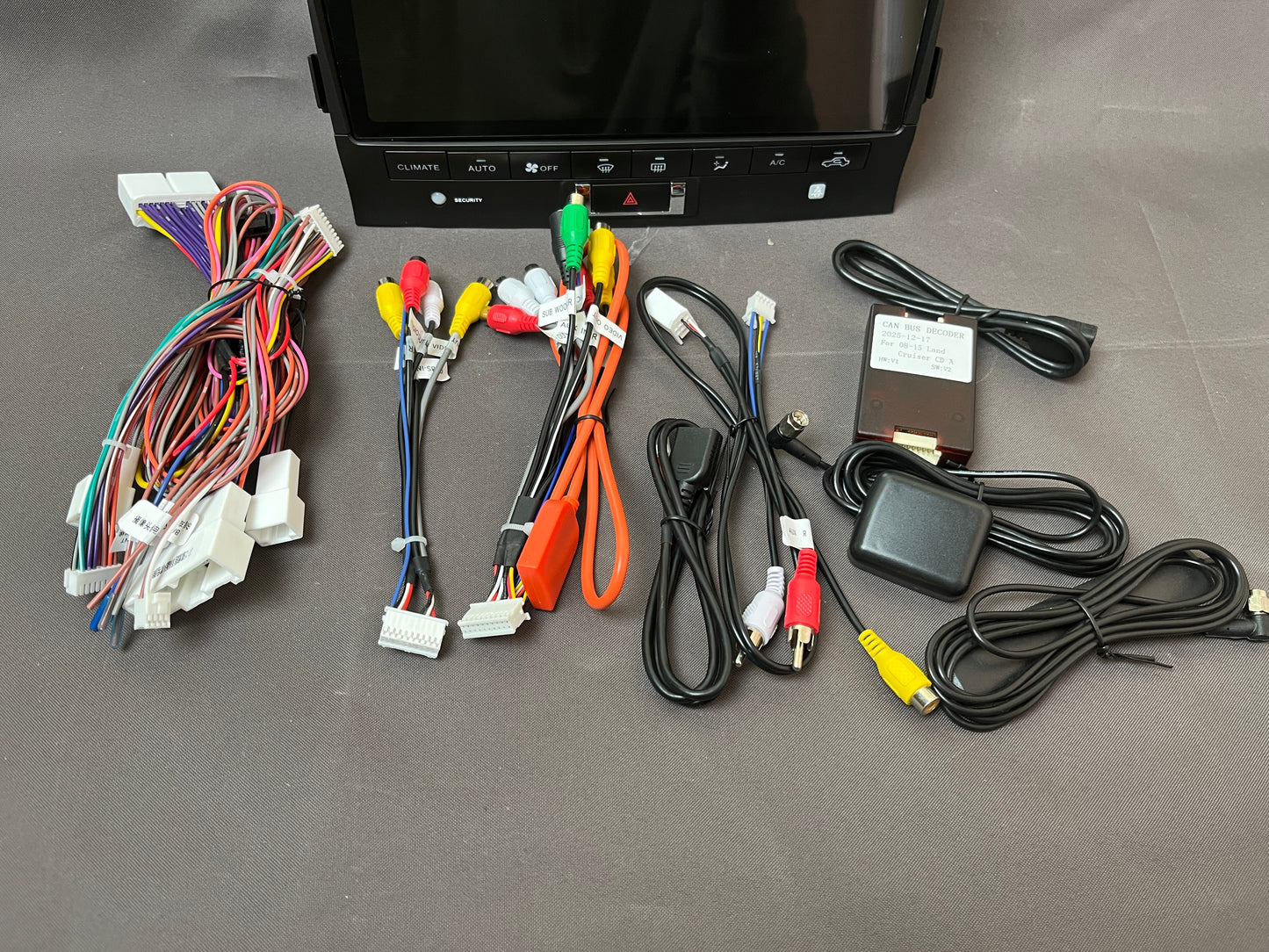 Toyota Land Cruiser 2007 - 2015 Android Wireless Carplay Multimedia Radio Navigation