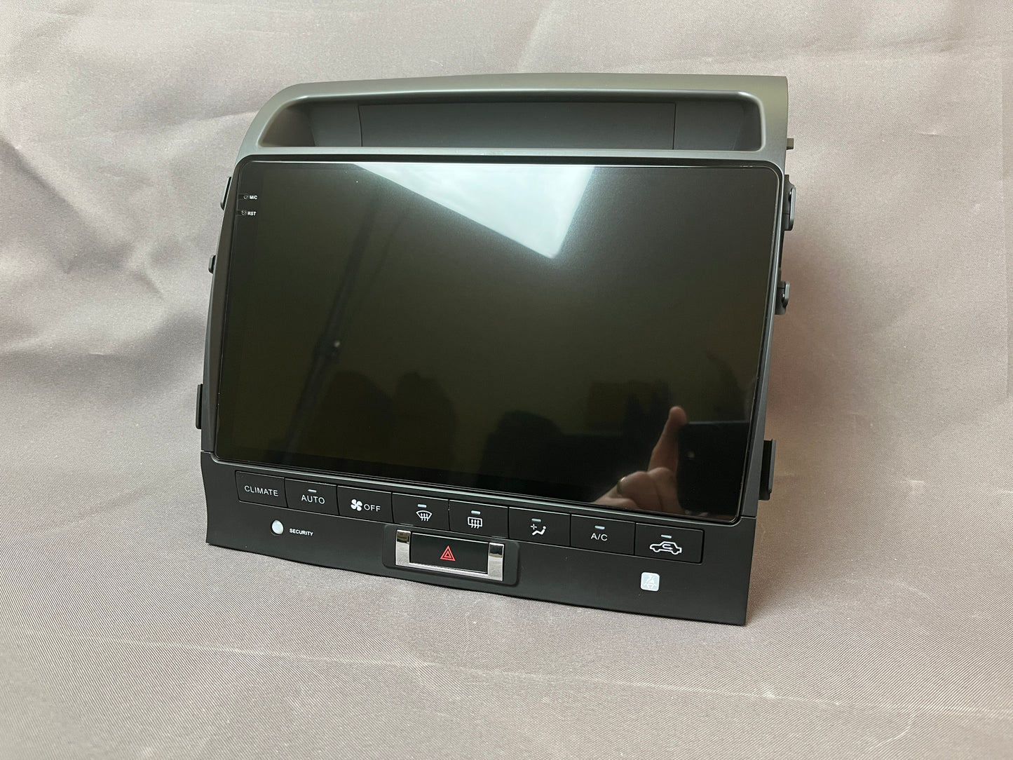 Toyota Land Cruiser 2007 - 2015 Android Wireless Carplay Multimedia Radio Navigation